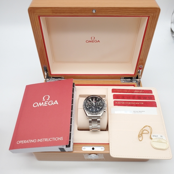 100% Authentic OMEGA Speedmaster Co-Axial Chronograph Moonphase Watch - Picture 4 of 16